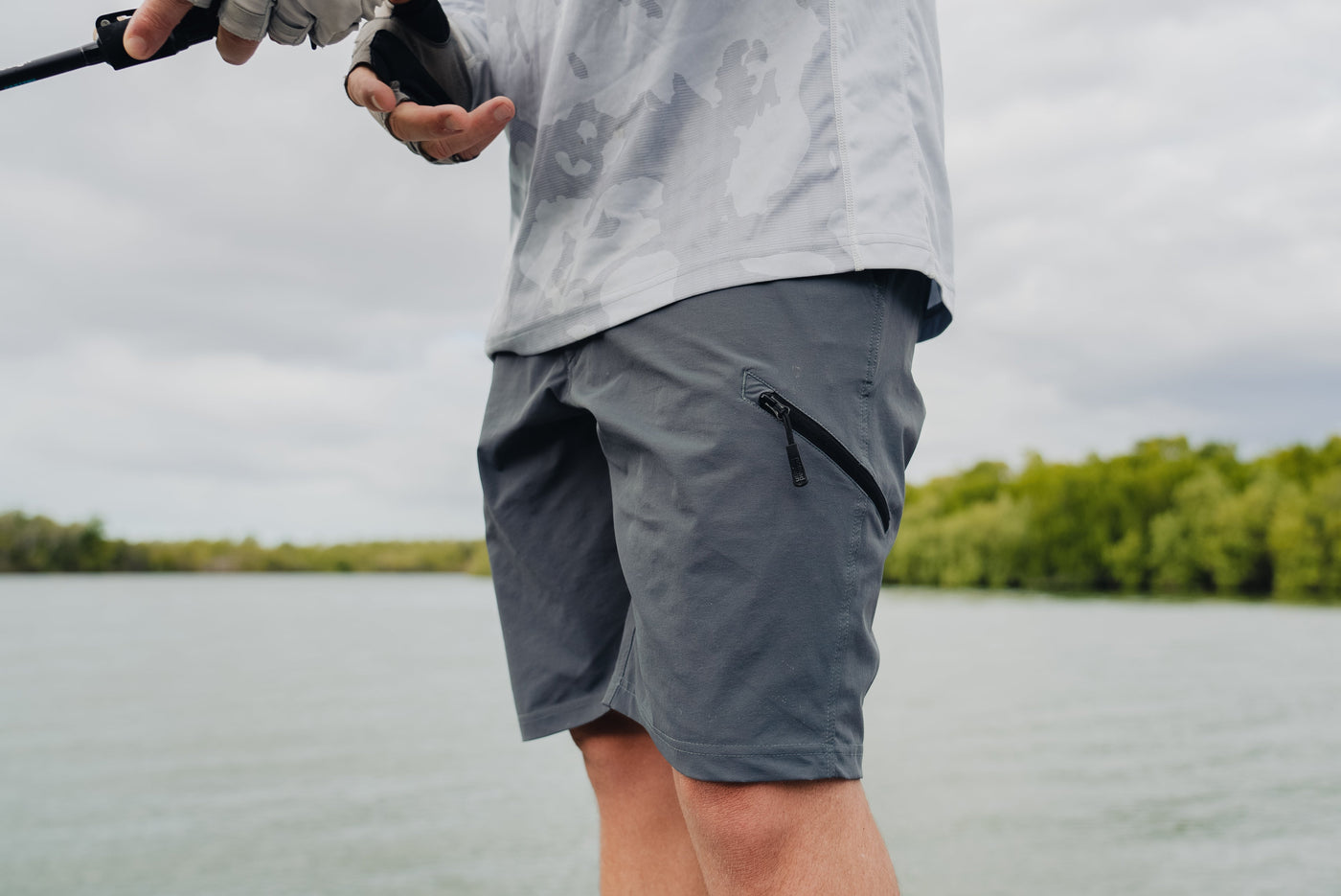 NEW HORIZONS FISHING SHORTS